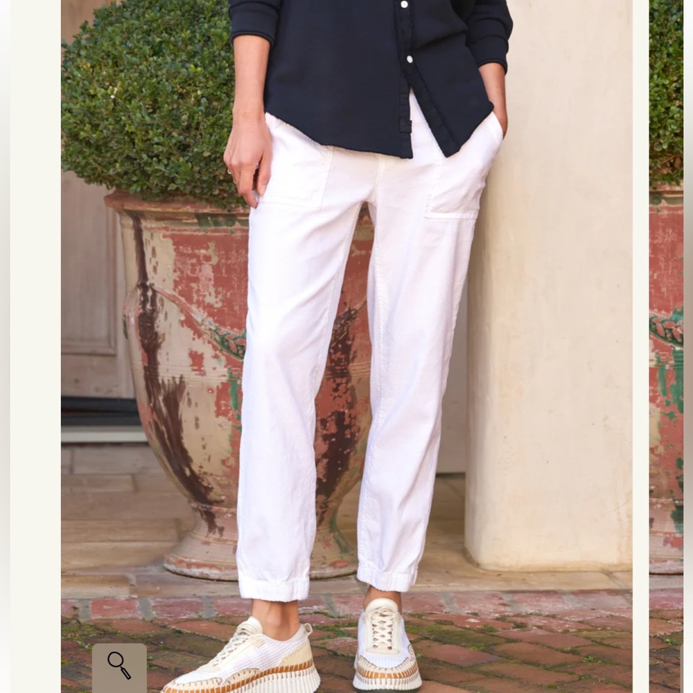 Frank & Eileen Jameson utility White Joggers 12